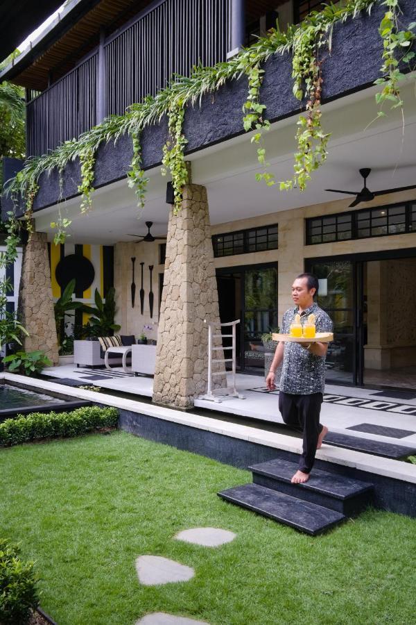 Amanputri Villa Seminyak Zewnętrze zdjęcie