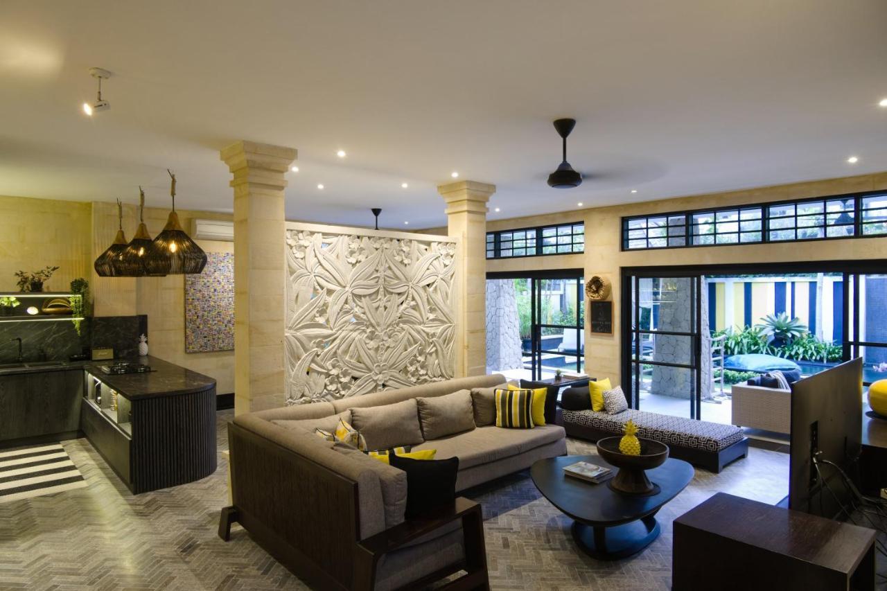 Amanputri Villa Seminyak Zewnętrze zdjęcie
