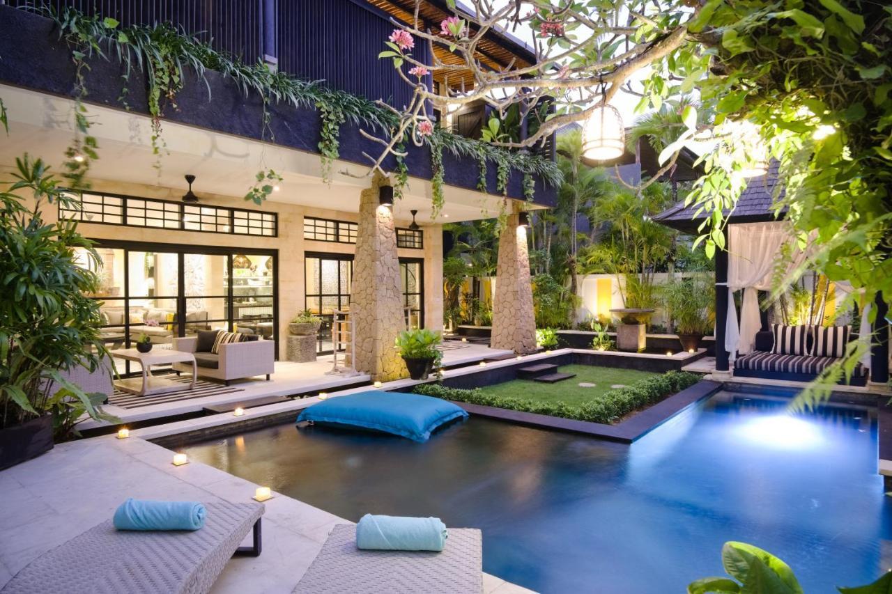 Amanputri Villa Seminyak Zewnętrze zdjęcie