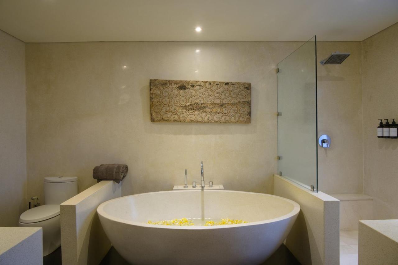 Amanputri Villa Seminyak Zewnętrze zdjęcie