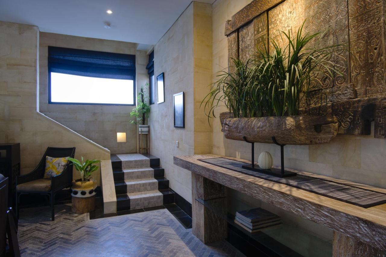 Amanputri Villa Seminyak Zewnętrze zdjęcie