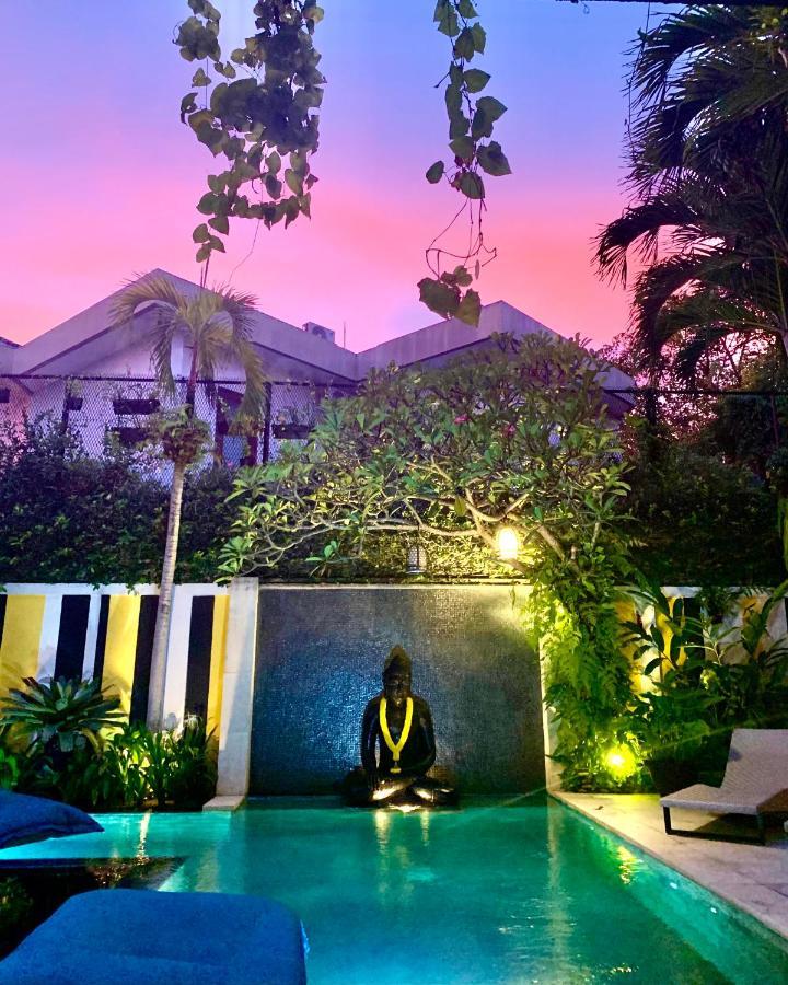 Amanputri Villa Seminyak Zewnętrze zdjęcie